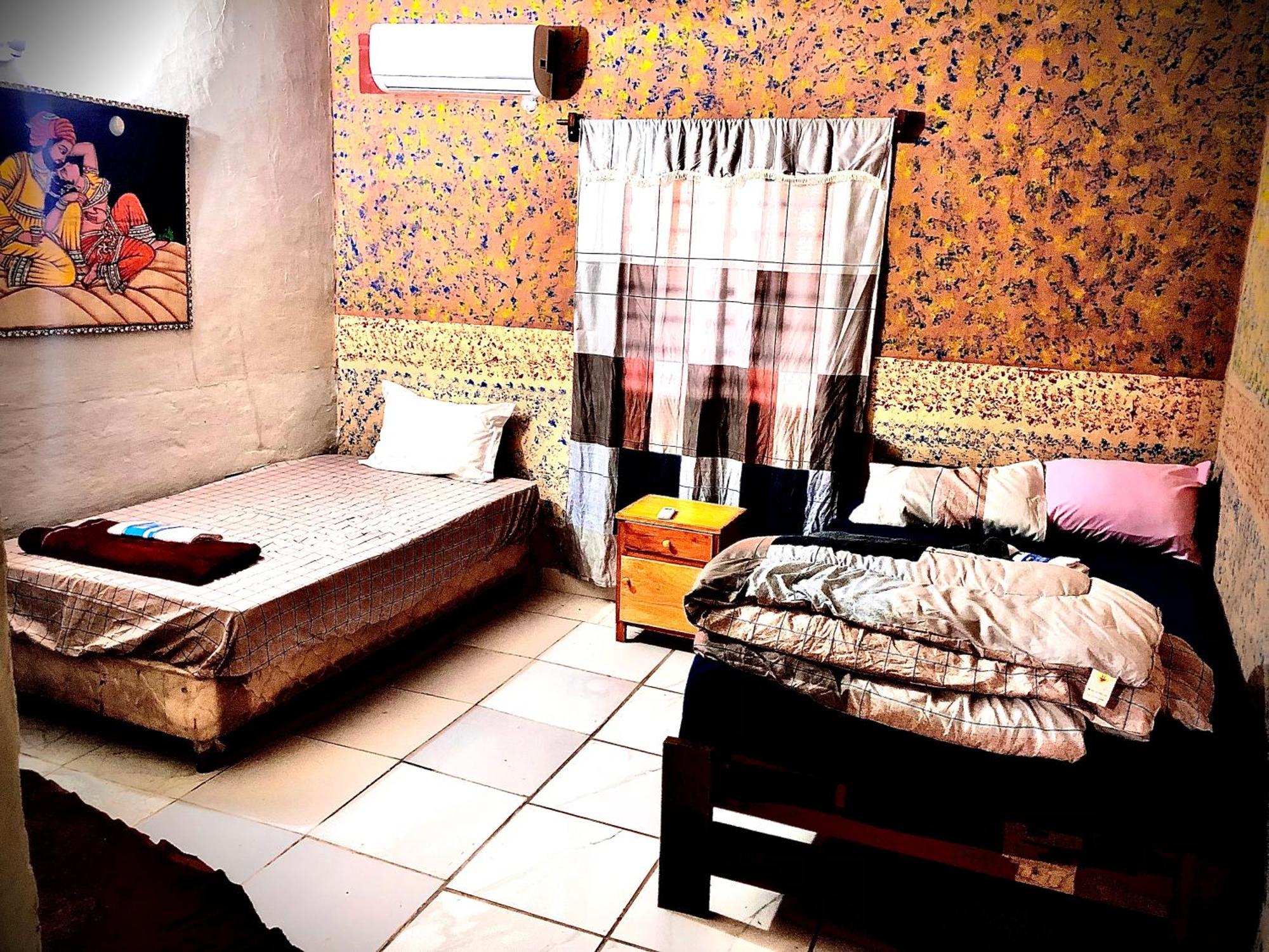 La Escala Aeropuerto Bed & Breakfast Luque Exterior photo