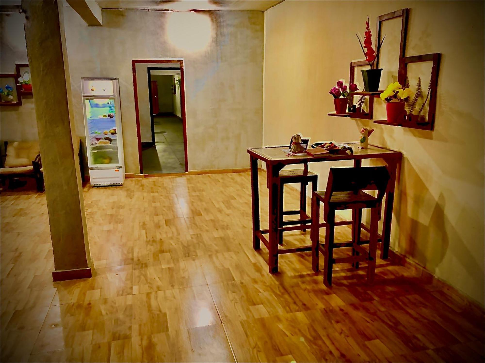 La Escala Aeropuerto Bed & Breakfast Luque Exterior photo